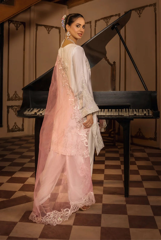 Blush Ivory Etoile