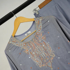 3 Pc Embroidered Lawn Suit