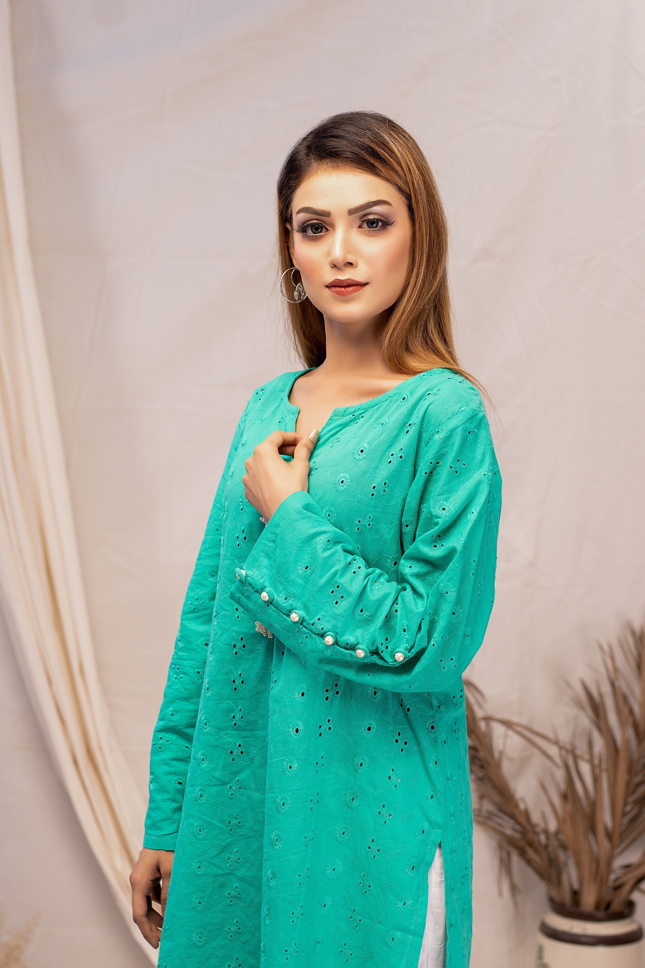 ETHNIC SCAPE - PRET KURTI - CASUAL TOP - CASUAL SHIRT - KURTI noorangi
