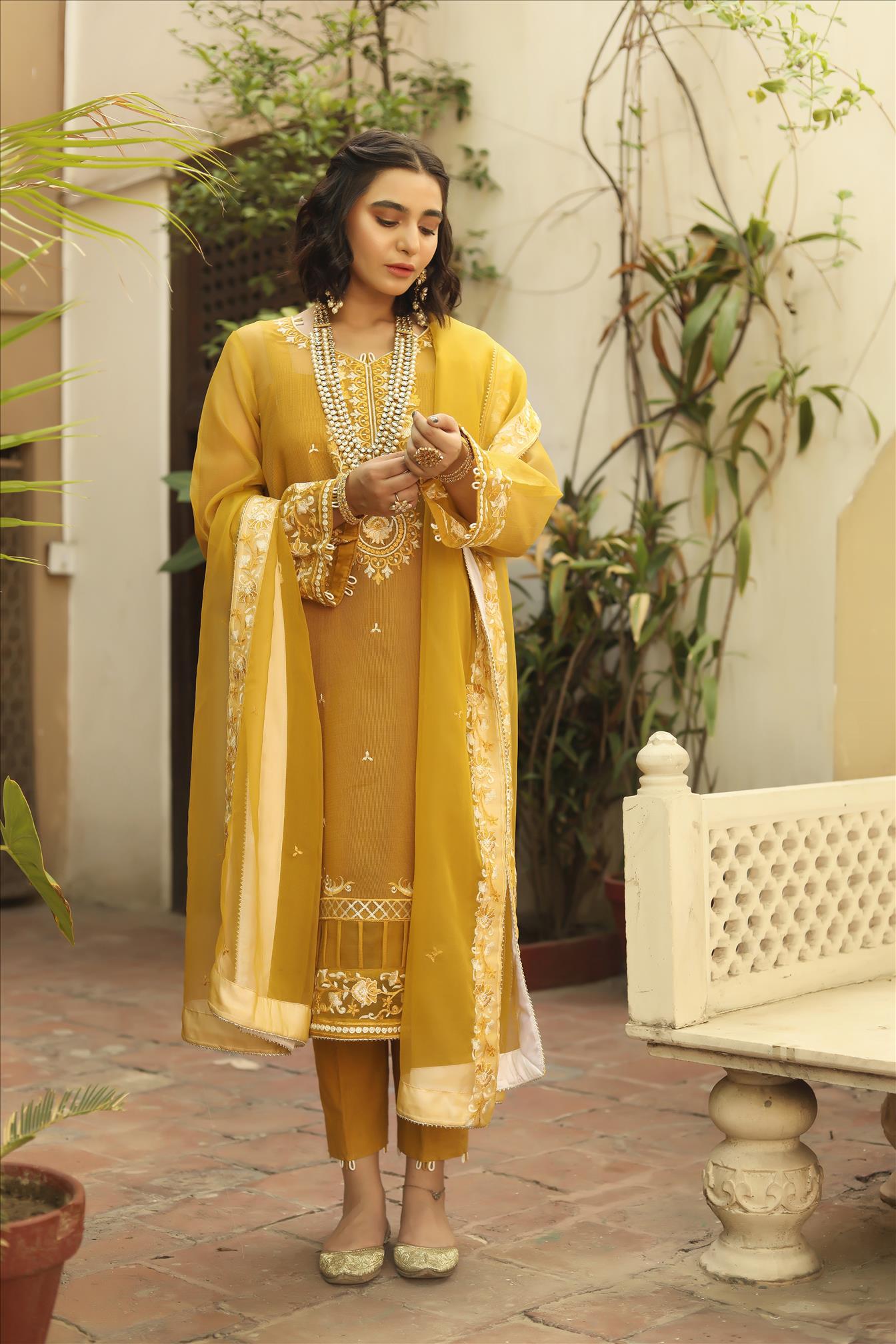 Mia - Amour Luxury Pret Collection By Noorangi noorangi