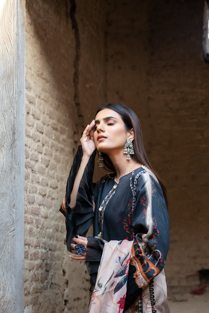 Nazm-e-Zeba noorangi