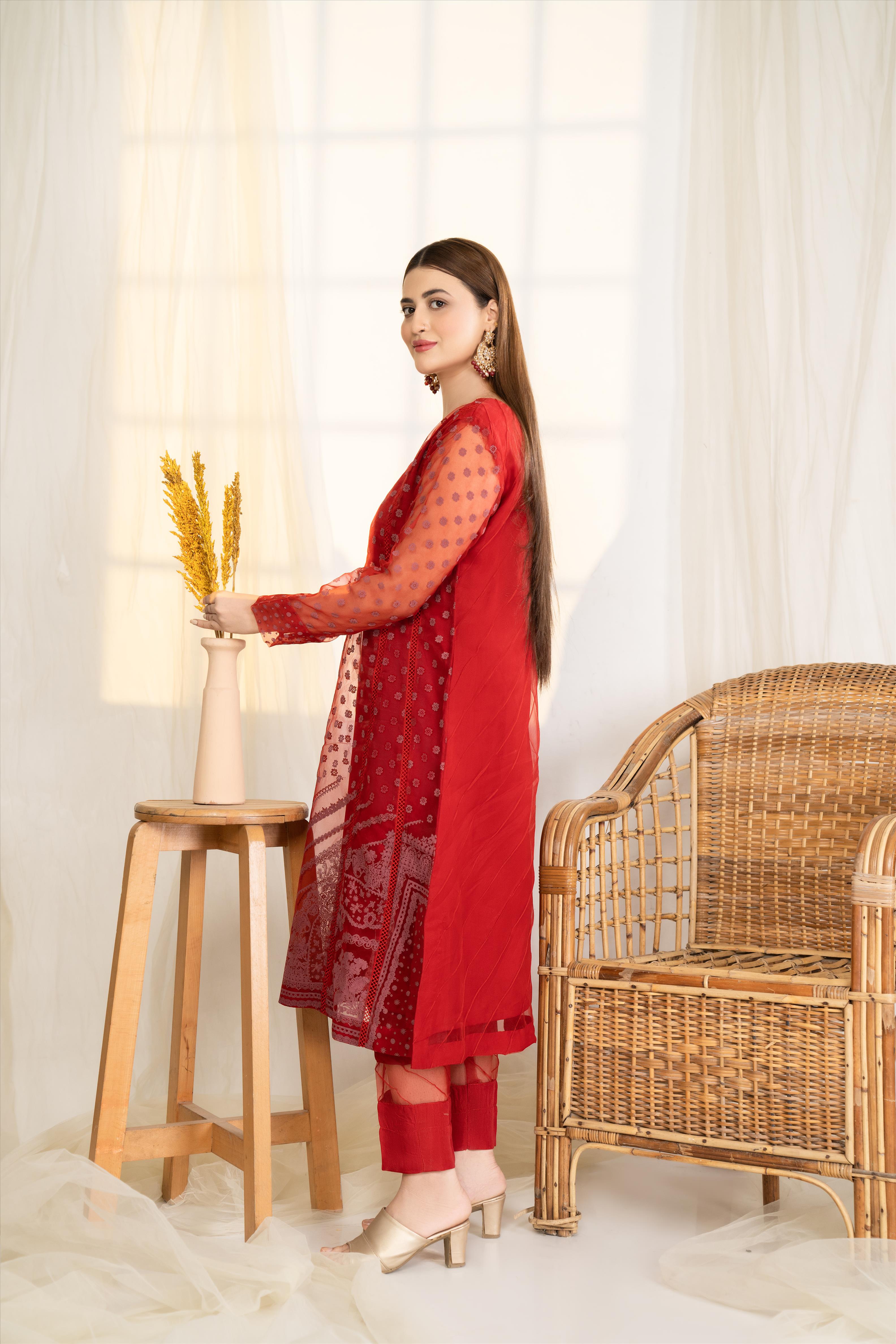 Surkhi - Winter Festive Collection 2022 By Noorangi noorangi