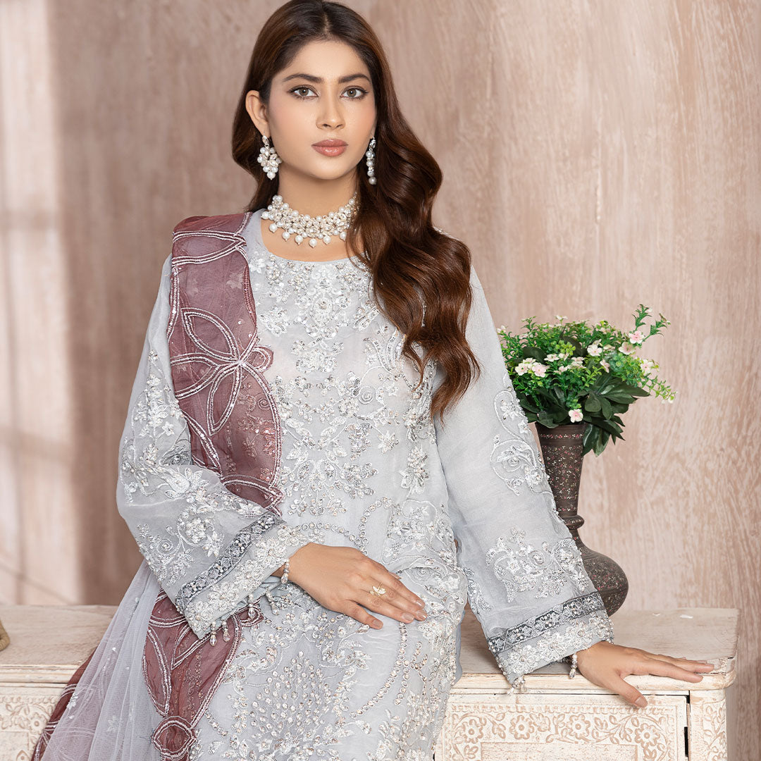 Silver Symphony - Blooming Threads By Noorangi Flat 30 % Off Main image