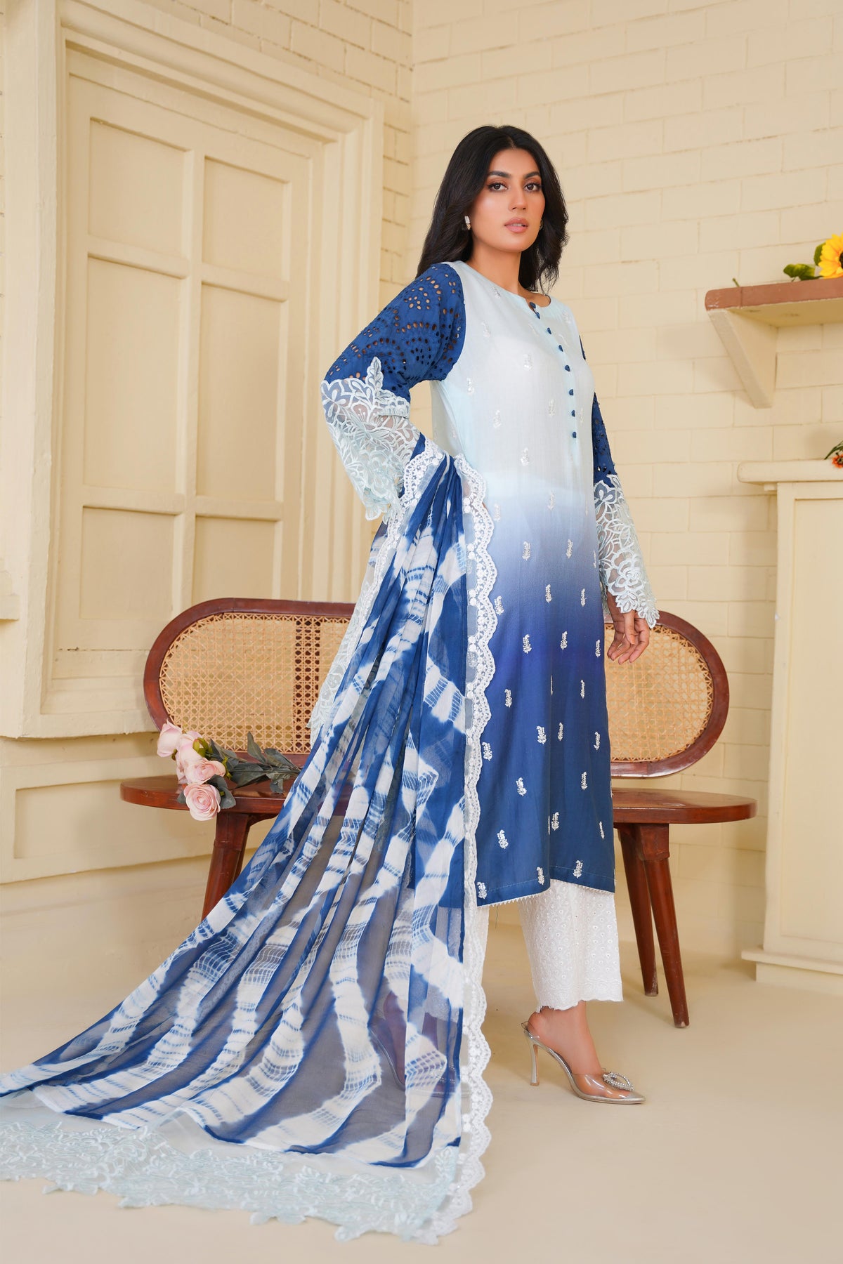 Ocean – A Captivating Ensemble from the Floral Whisper Collection