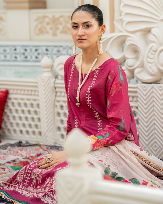 Isleen Flat 40 % Off