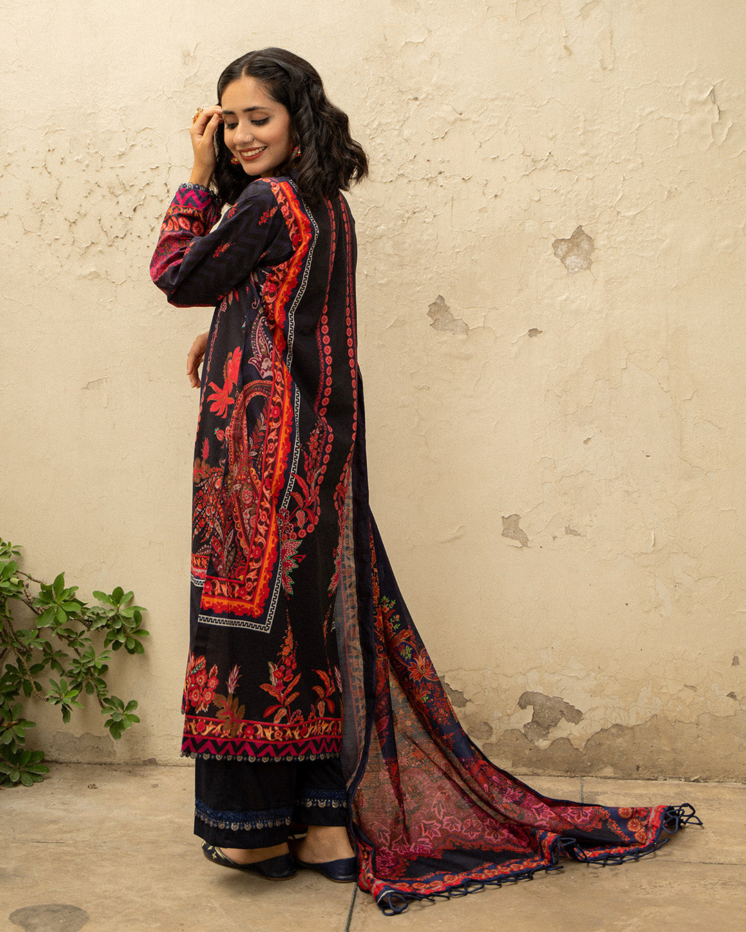 Firoza Flat 30% Off Secondary image