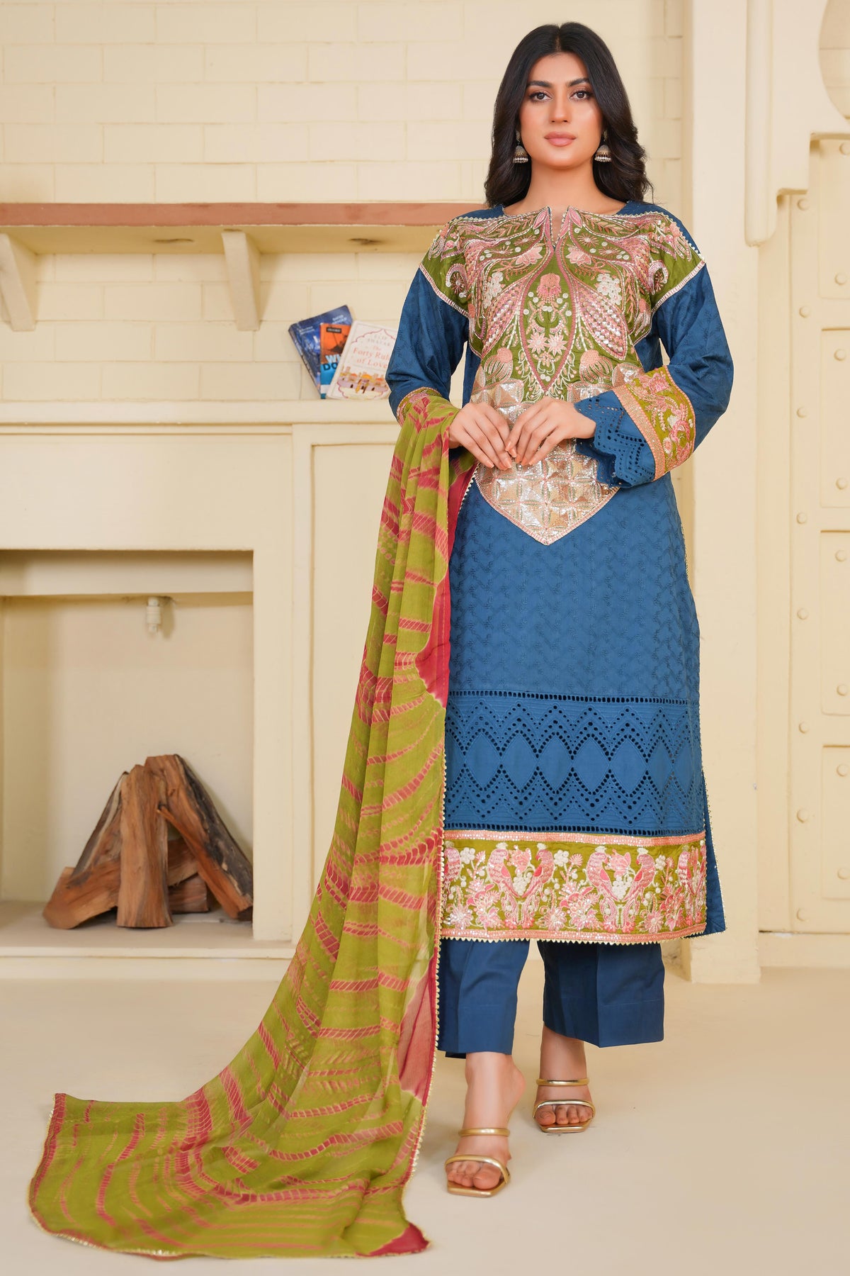 Lush Aura – A Mesmerizing Teal Blue Ensemble from the Floral Whisper Collection
