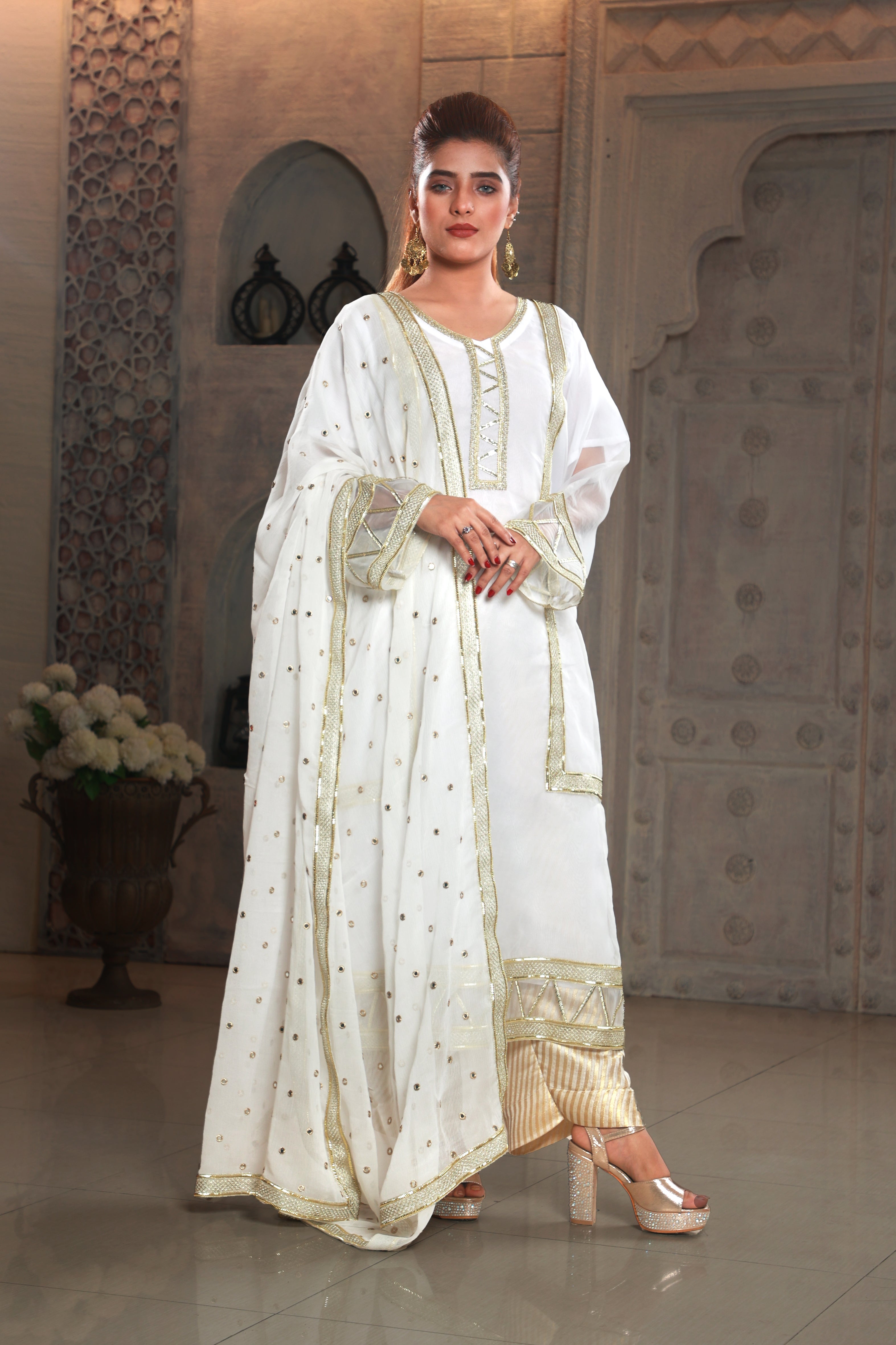 Chandni Secondary image