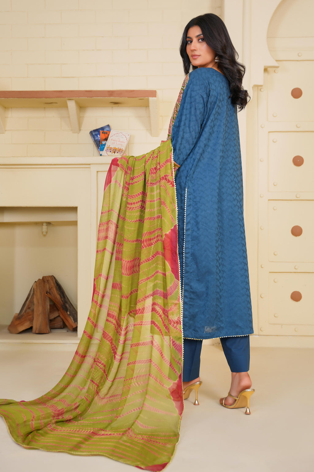 Lush Aura – A Mesmerizing Teal Blue Ensemble from the Floral Whisper Collection