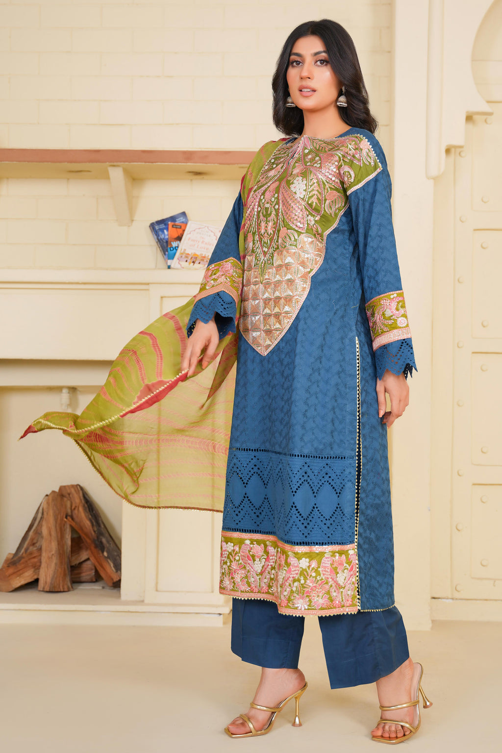 Lush Aura – A Mesmerizing Teal Blue Ensemble from the Floral Whisper Collection