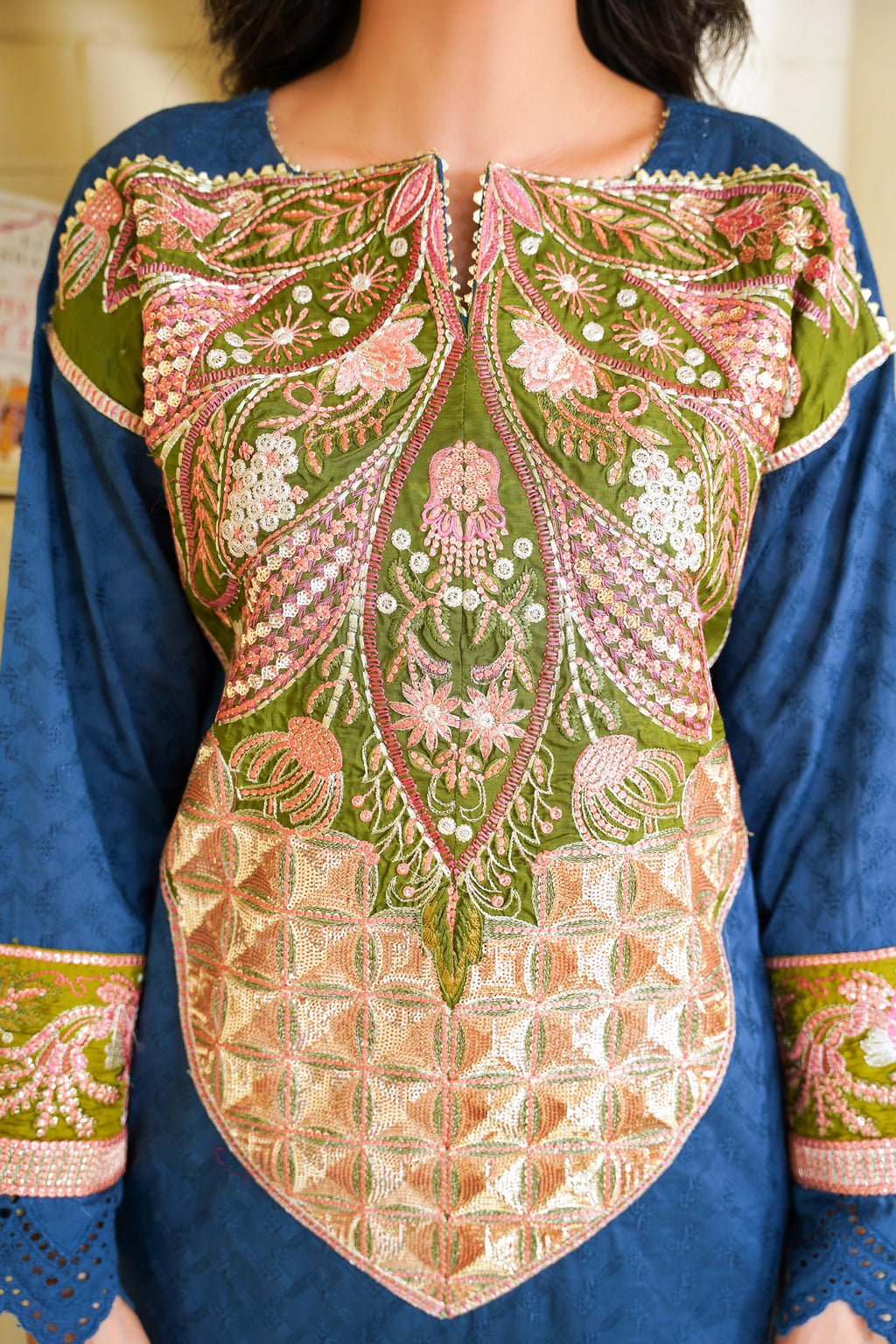 Lush Aura – A Mesmerizing Teal Blue Ensemble from the Floral Whisper Collection