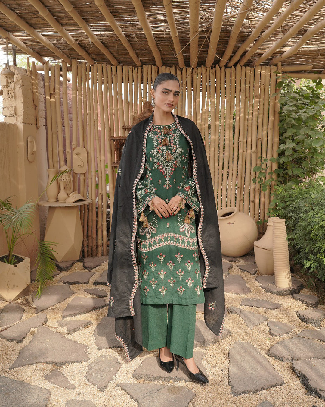 Hawkes 3 Piece Embroidered