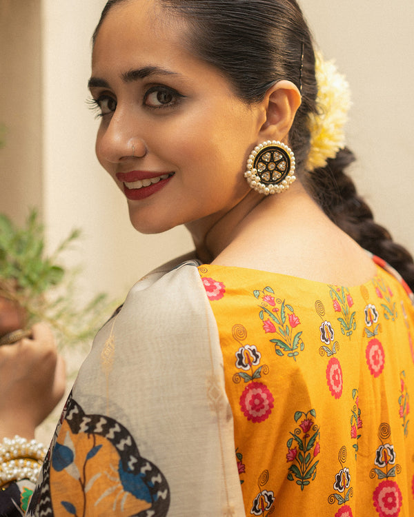 Saffron Flat 30% Off