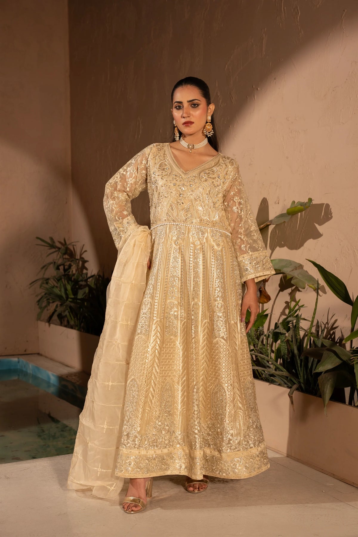 N4-BUTTER CREAM Main image