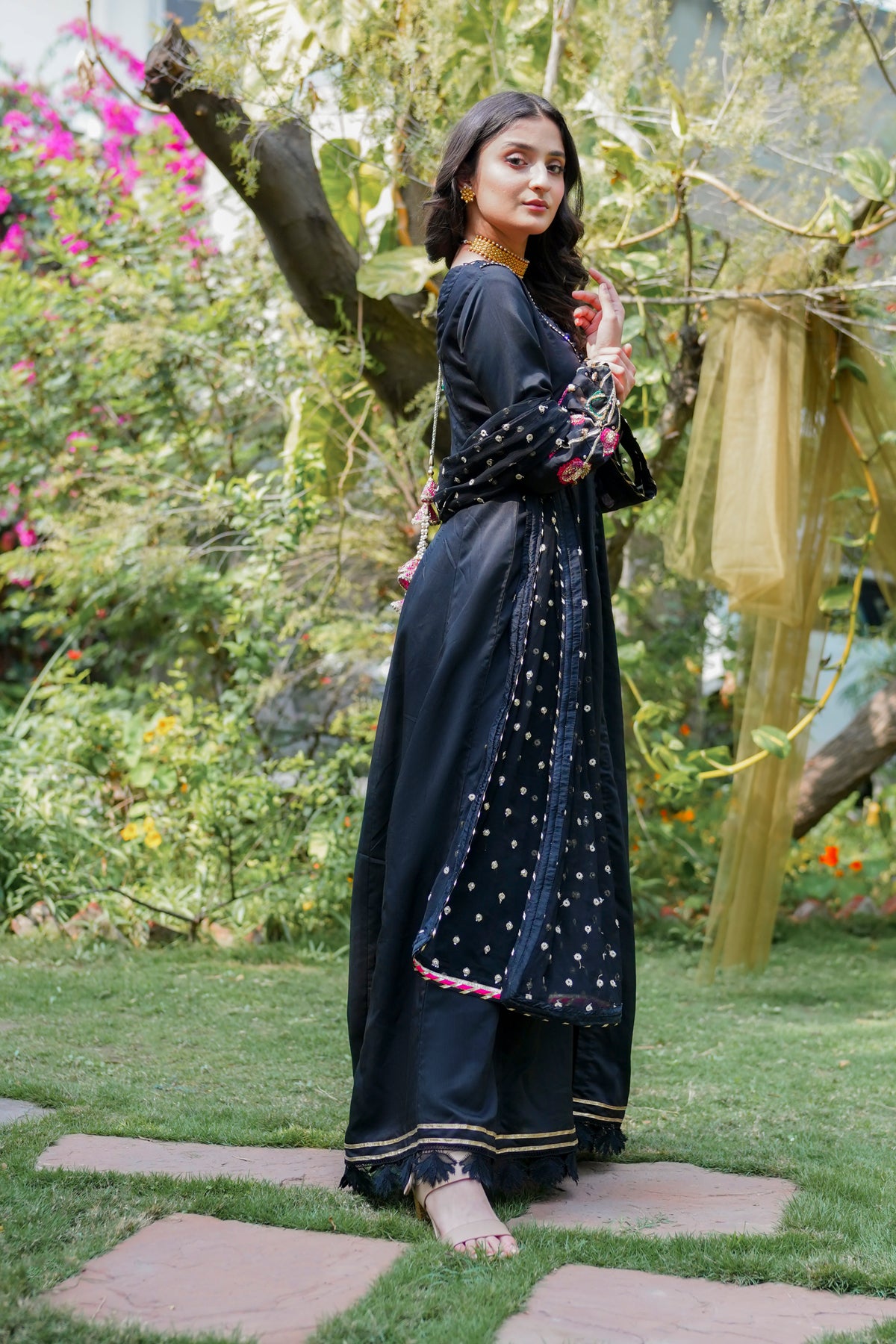 Parisa Main image
