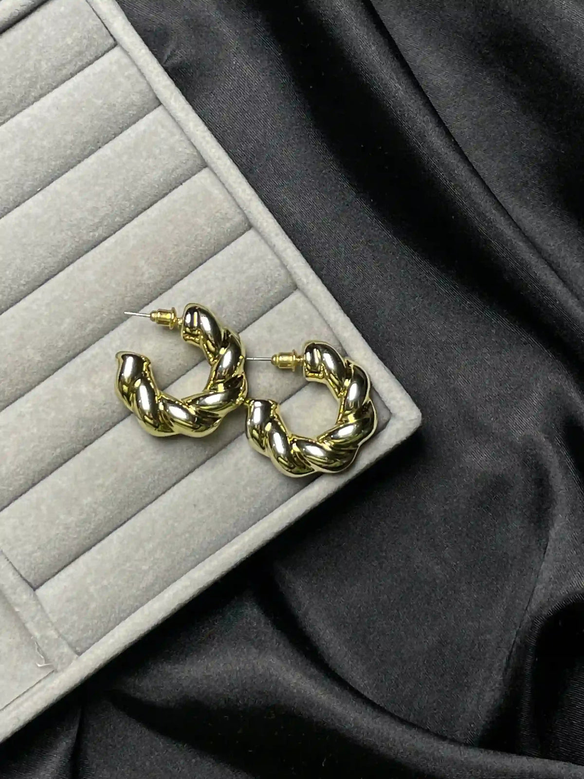 Golden Twisted Earrings Main image