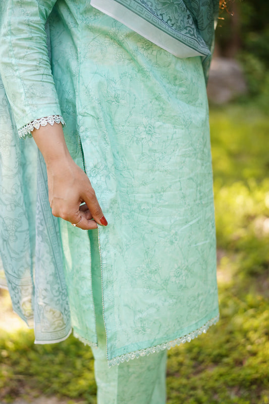 Printed Lawn 3-Piece Stitched Suit with Chiffon Dupatta
