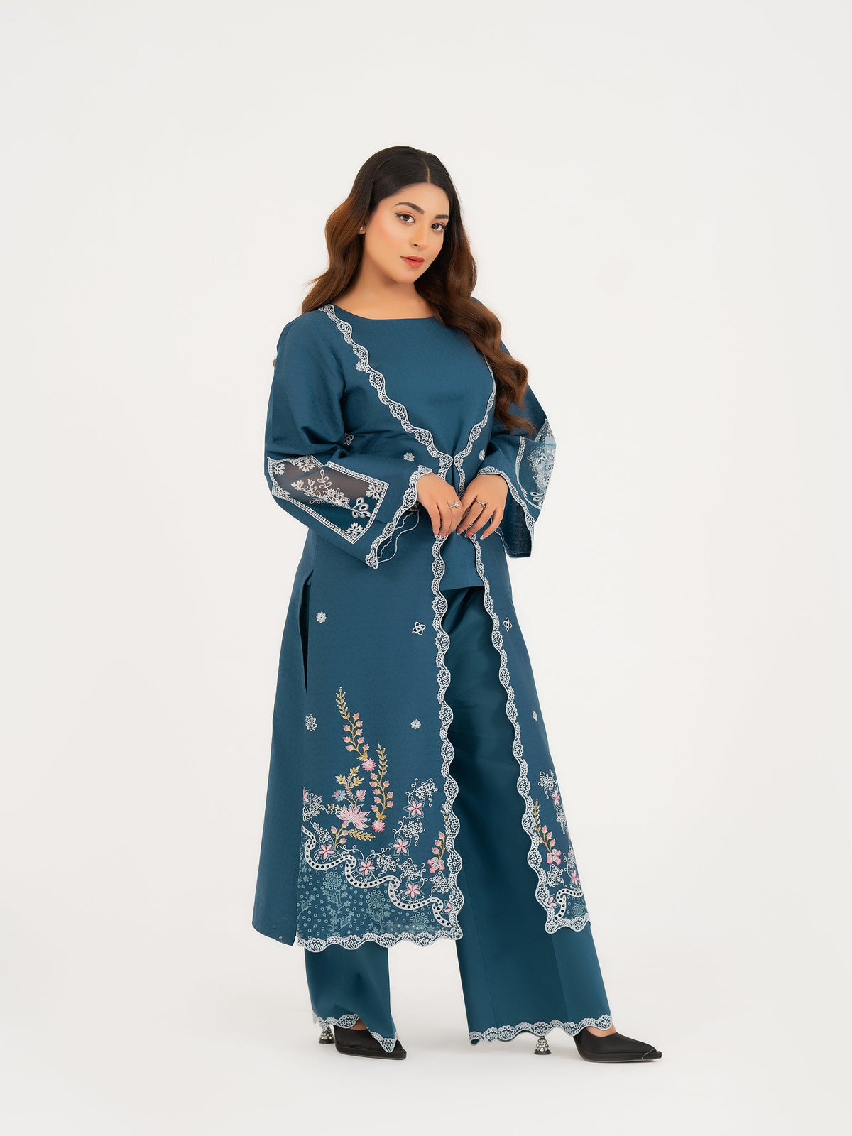 2 PIECE - EMBROIDERED SUIT