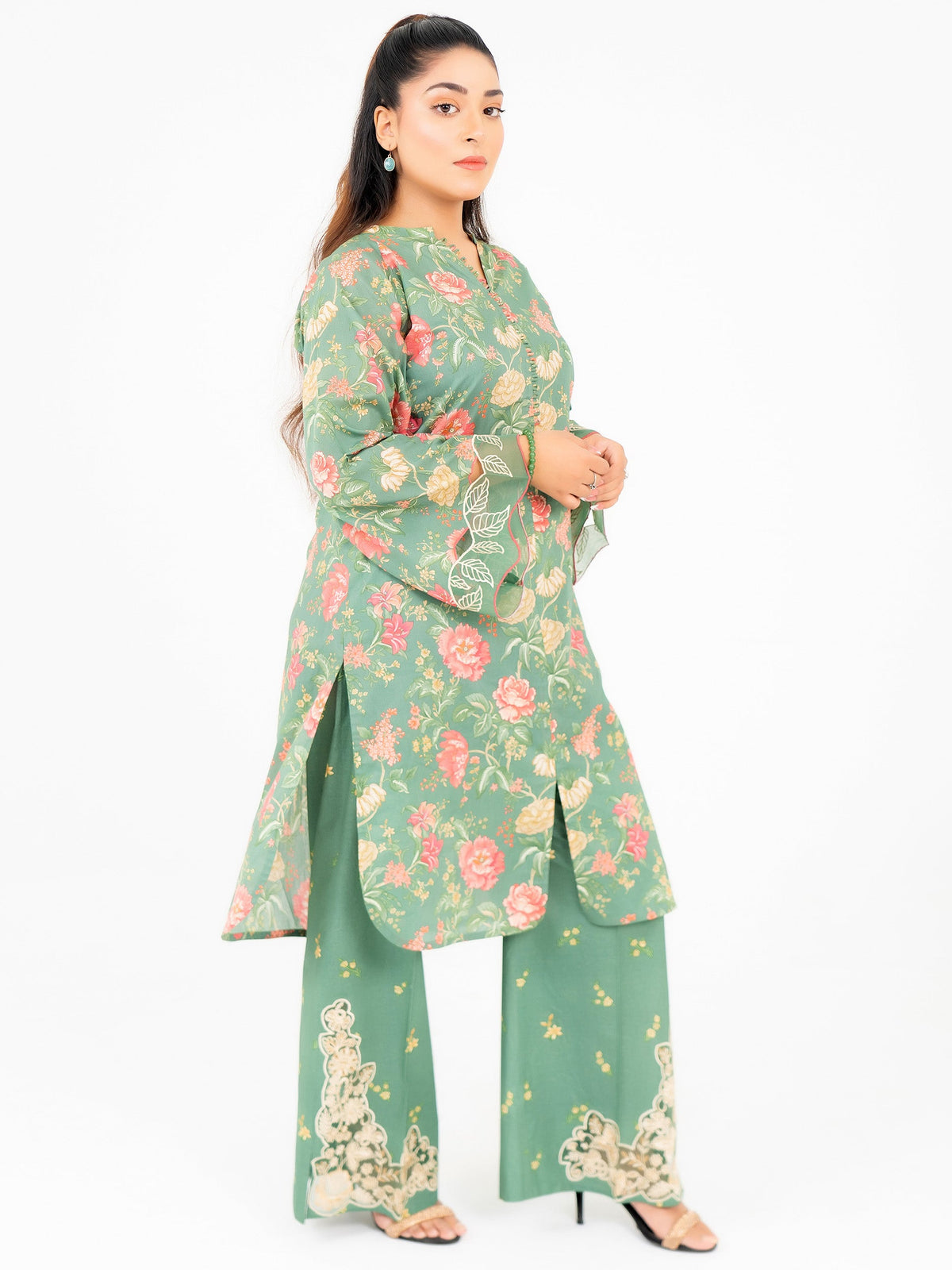 2 PIECE - EMBROIDERED SUIT