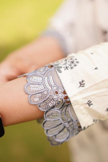 Printed Lawn 3-Piece Stitched Suit with Chiffon Dupatta