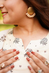 Printed Lawn 3-Piece Stitched Suit with Chiffon Dupatta
