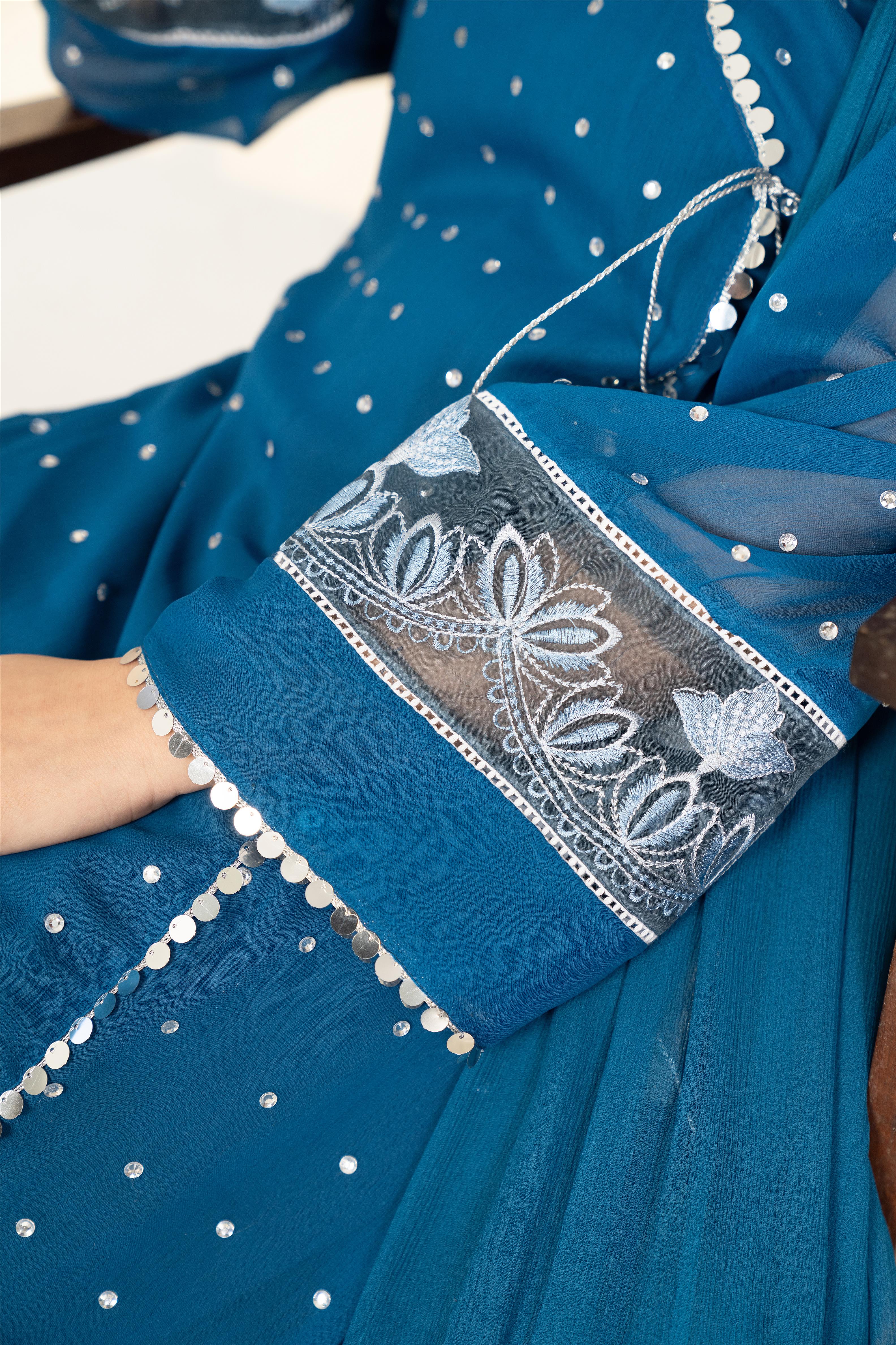 Elana - Winter Festive Collection 2022 By Noorangi noorangi