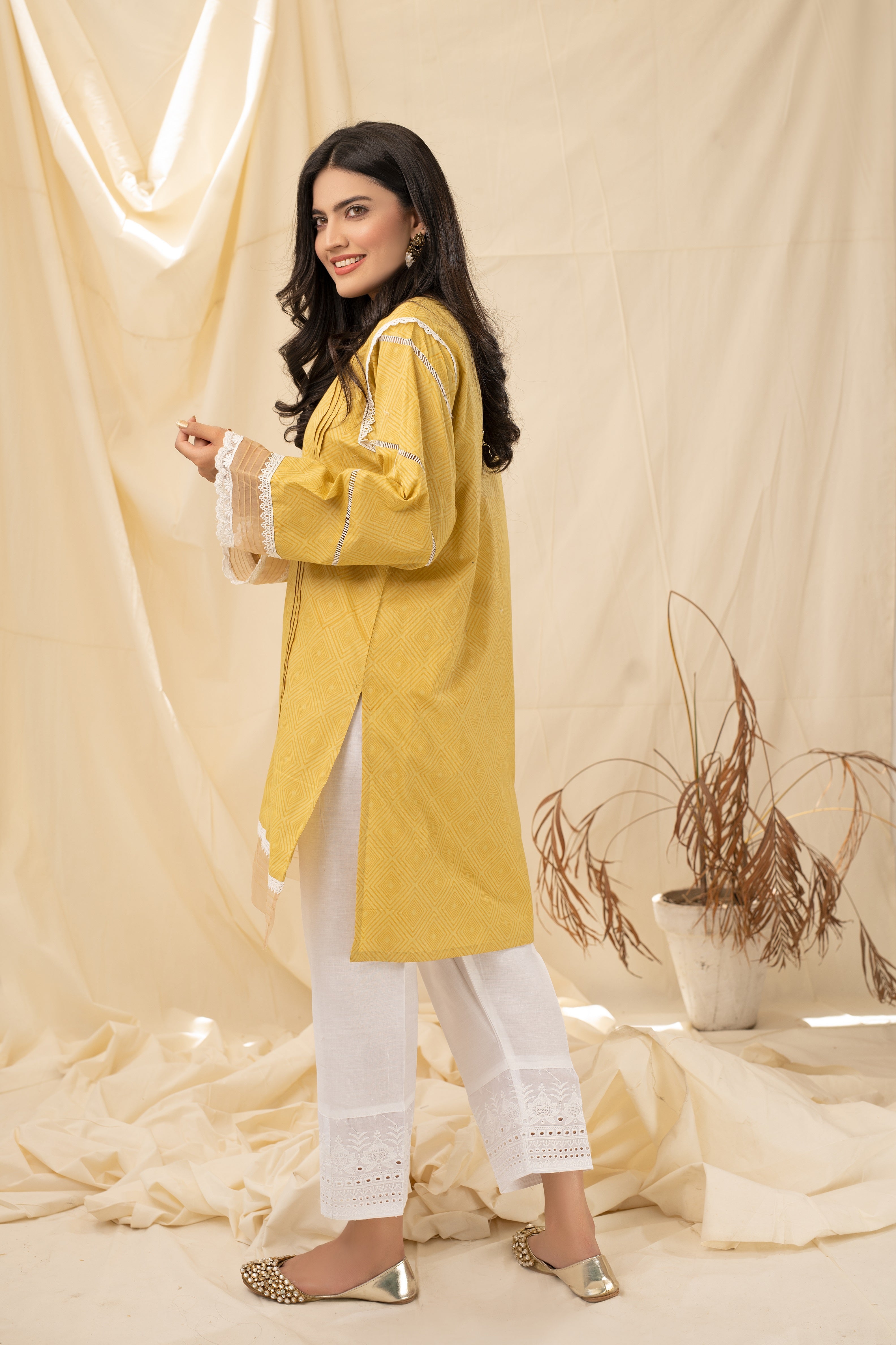 RELISH GOLD noorangi