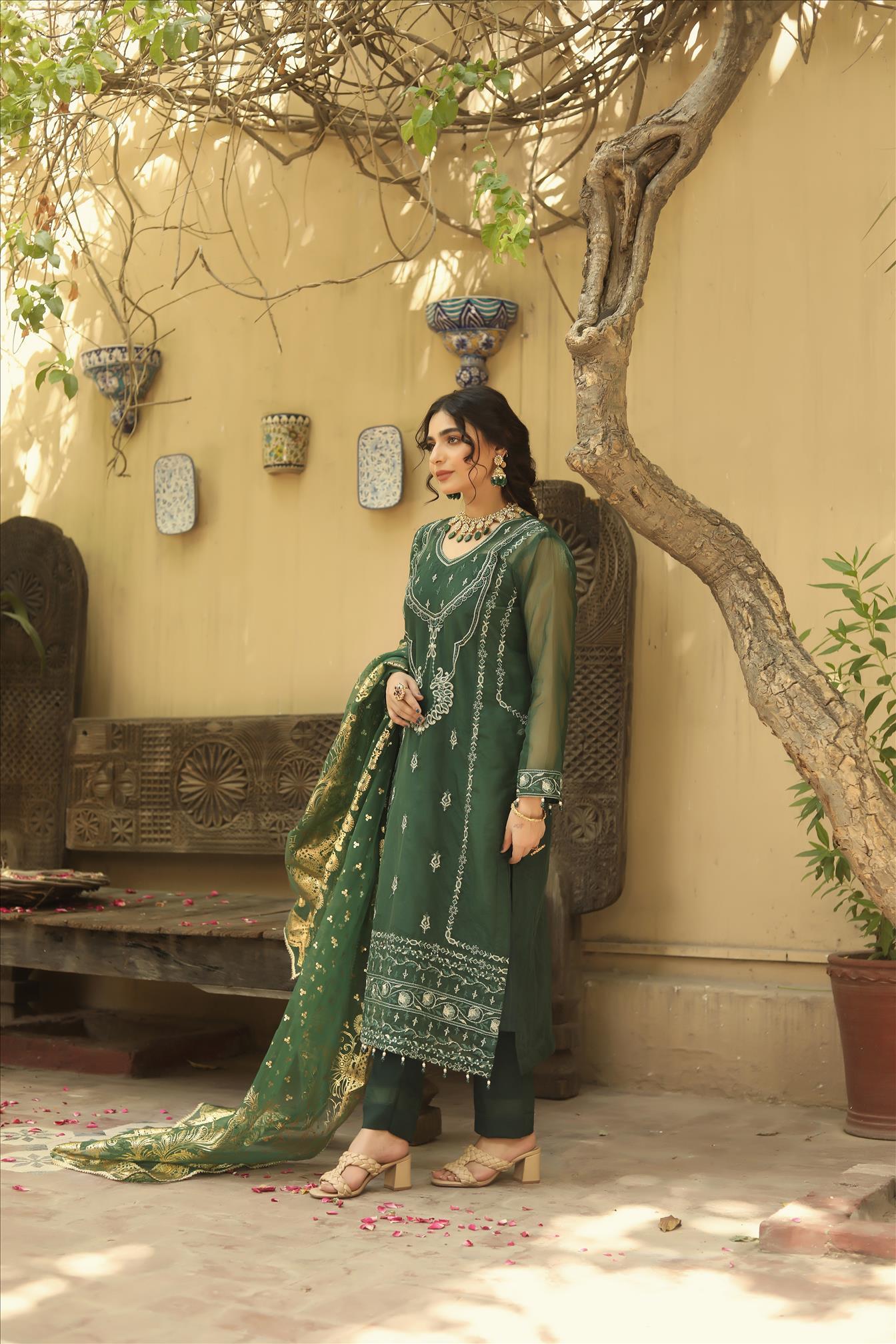 Radha - Amour Luxury Pret Collection By Noorangi noorangi